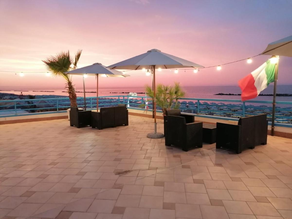 Sea Garden Rooms Termoli Exterior foto